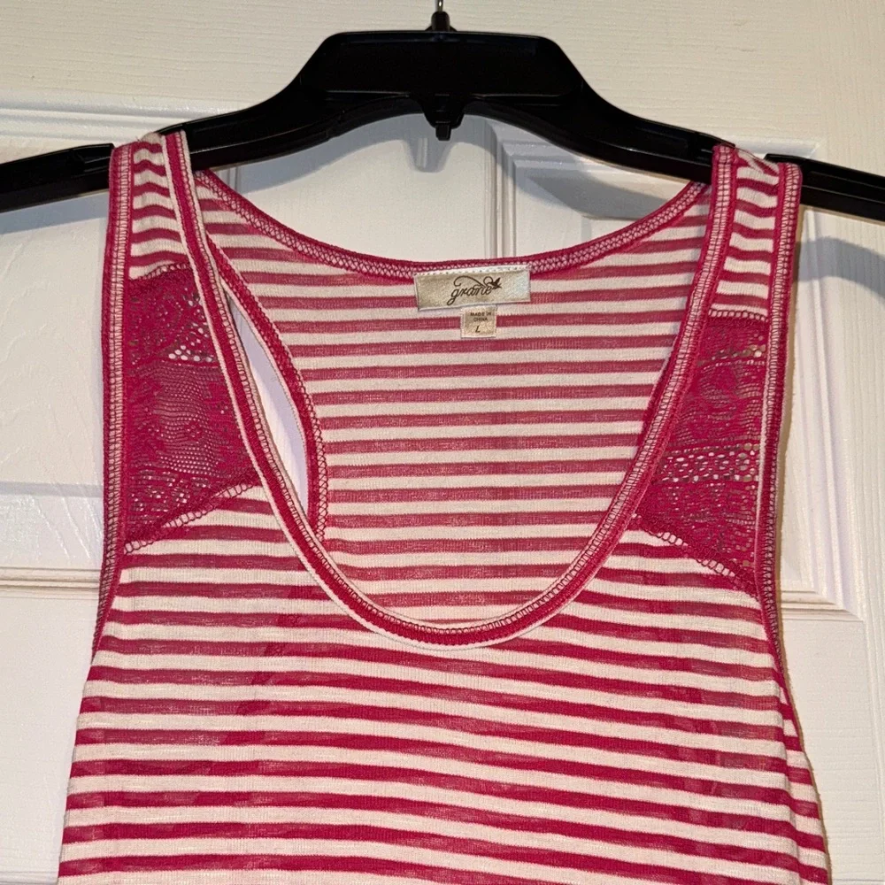 Grane Red and White Striped Tank Top - Picture 2 of 7